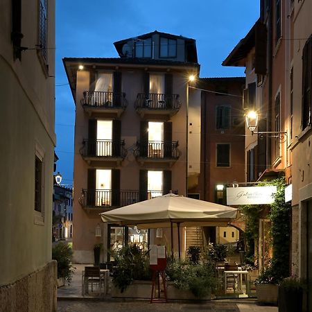 Cavour Apartments Salo Exterior photo